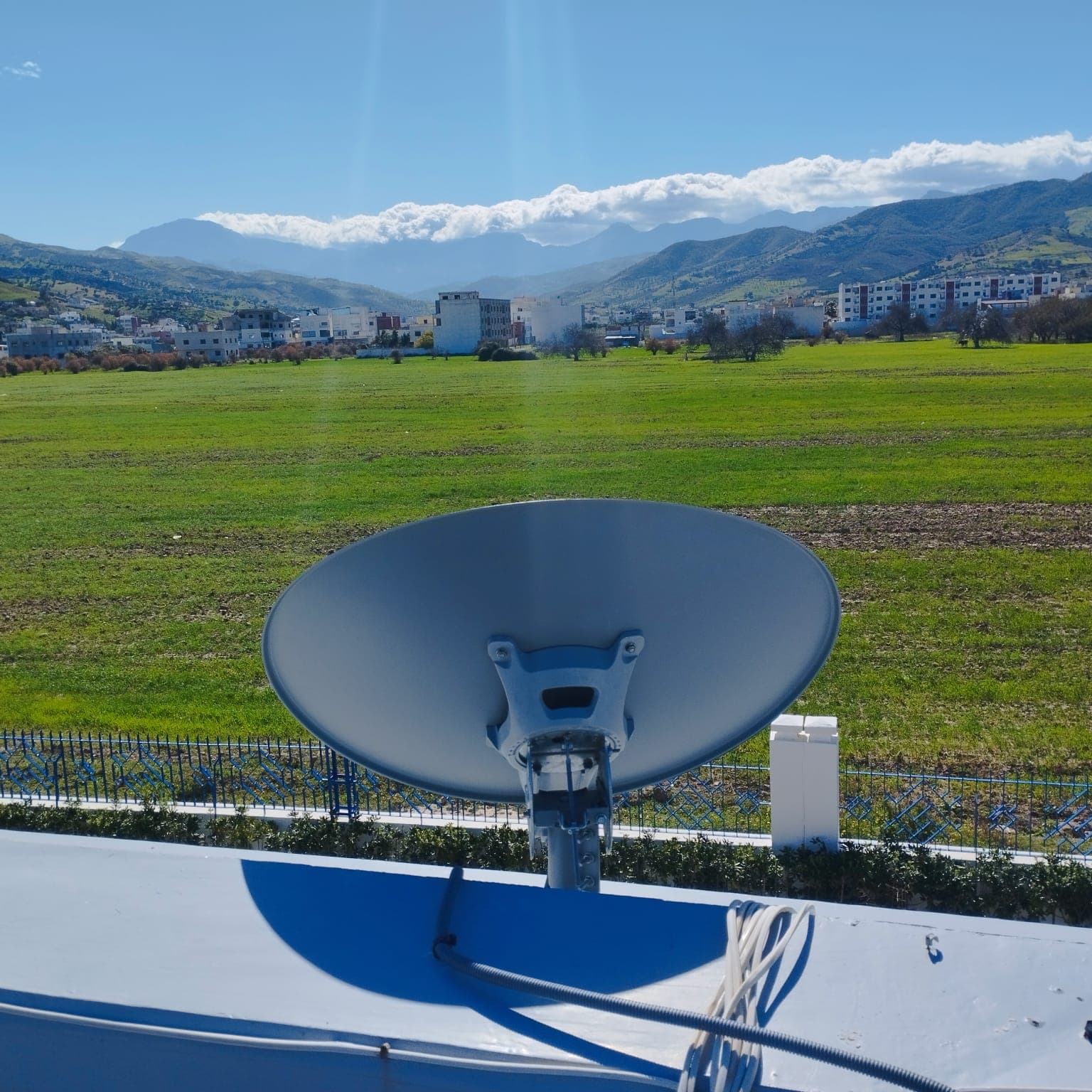 Internet par Satellite (VSAT) — installation 3 par UBSM