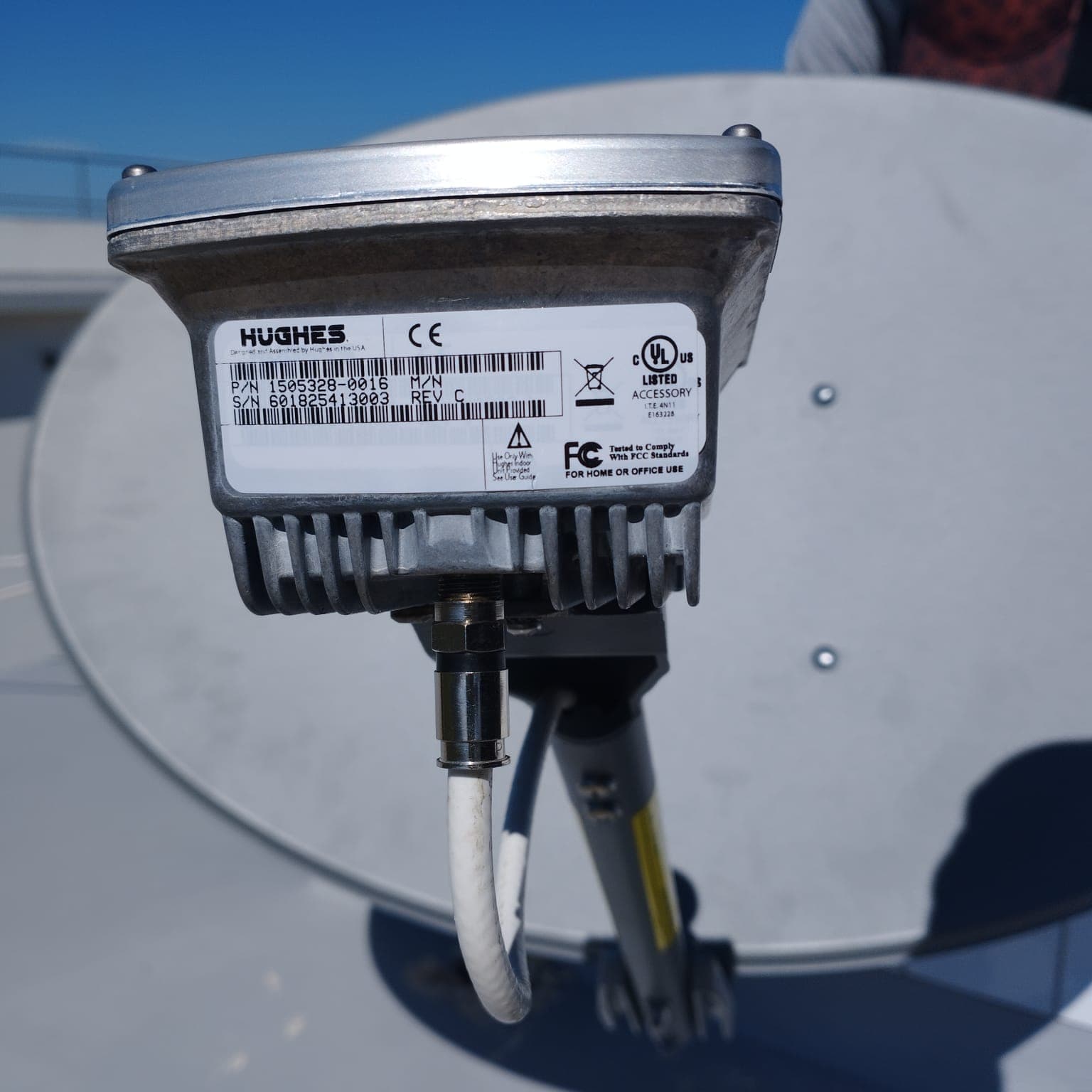 Internet par Satellite (VSAT) — installation 5 par UBSM